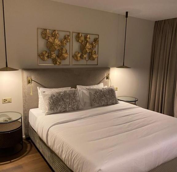 بانگلوی لوکس, Strandhotel Schmerikon