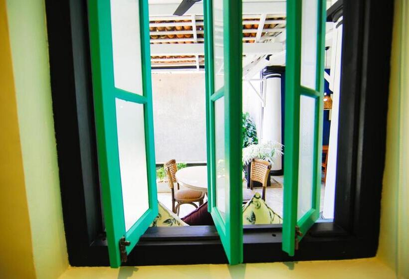 חדר דלוקס נוף לגינה, Parawa House