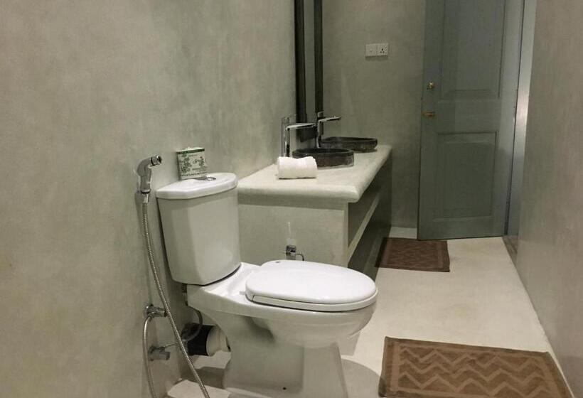 غرفة ديلوكس, Parawa House