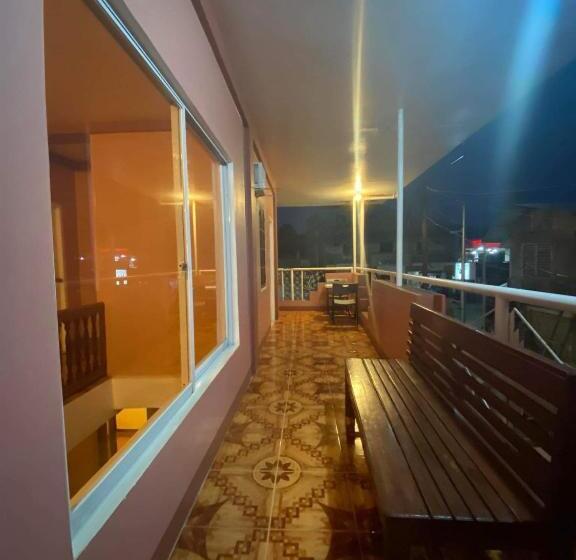 Quarto Quádruplo Clássico, Wilnags Inn Puerto Princesa Near Airport