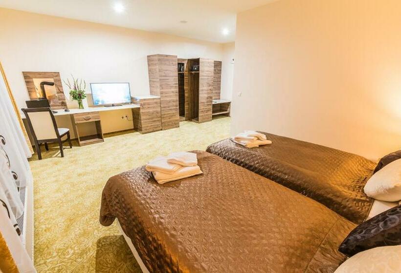 标准间, Miraj Resort