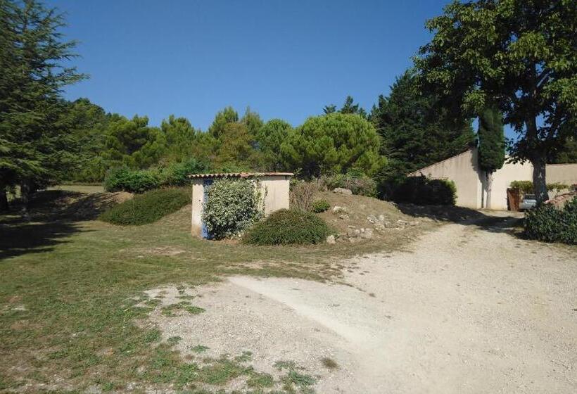 Номер Стандарт, Chambres D Hôtes L Amphitryon 5 Chambres