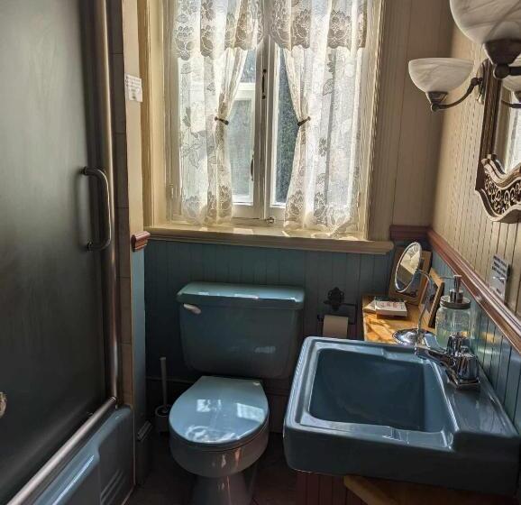 Номер Стандарт, Gîte Victoria Rimouski