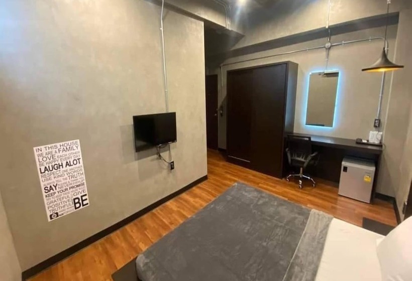 家庭套房, Capital O 75512 Loft Residence  Suphanburi