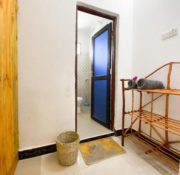 Номер Стандарт, Lighthouse Guesthouse