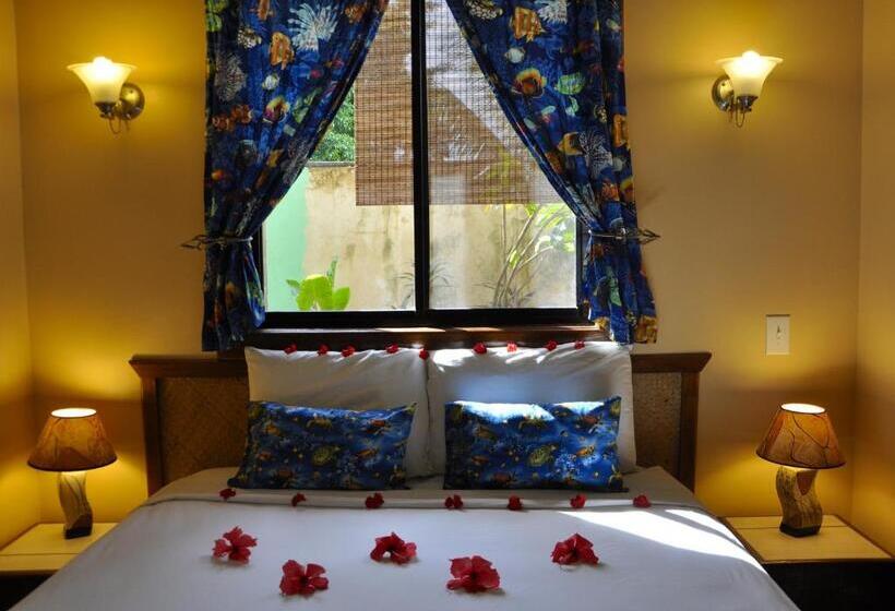 سوییت جونیور با چشم‌انداز استخر, West Bay Lodge And Spa