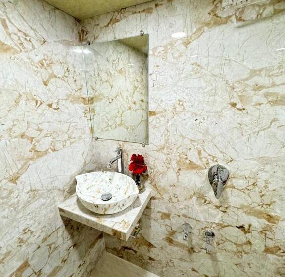 豪华房间, Eco