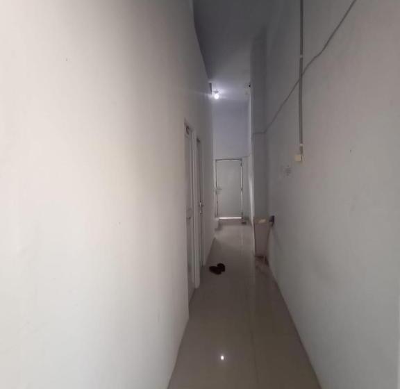 Номер Economy Индивидуальный, Almic Guesthouse Bogor