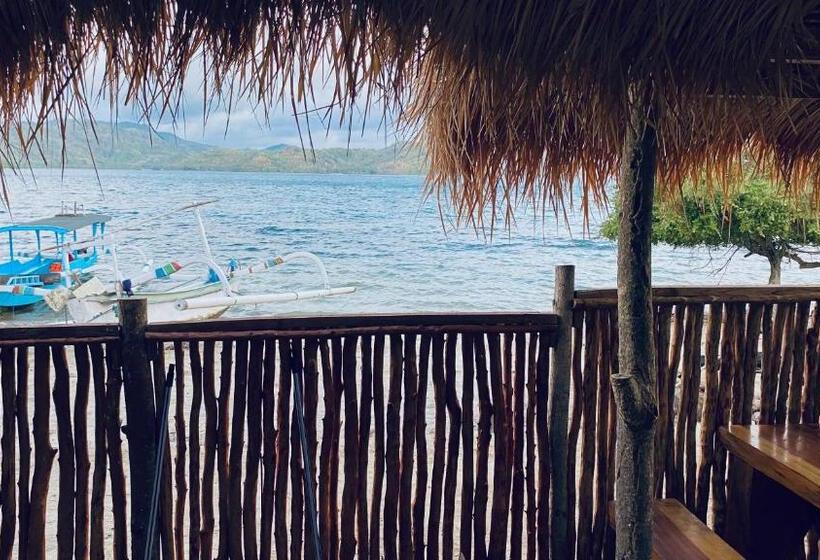 Номер Deluxe Вид на Море Боковой, Sentigi Homestay Gili Gede