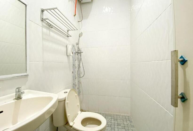 Номер Стандарт, Reddoorz Near Balai Kota Yogyakarta Timoho
