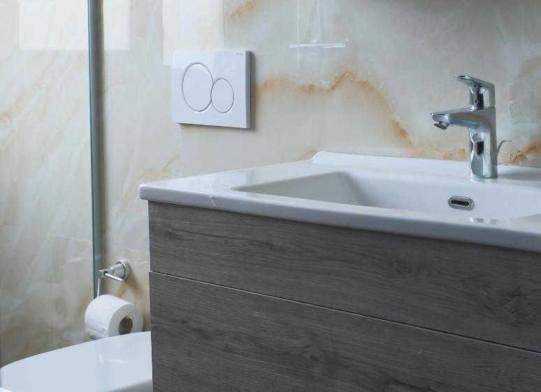 四人豪华间, Amh Hotel Durres
