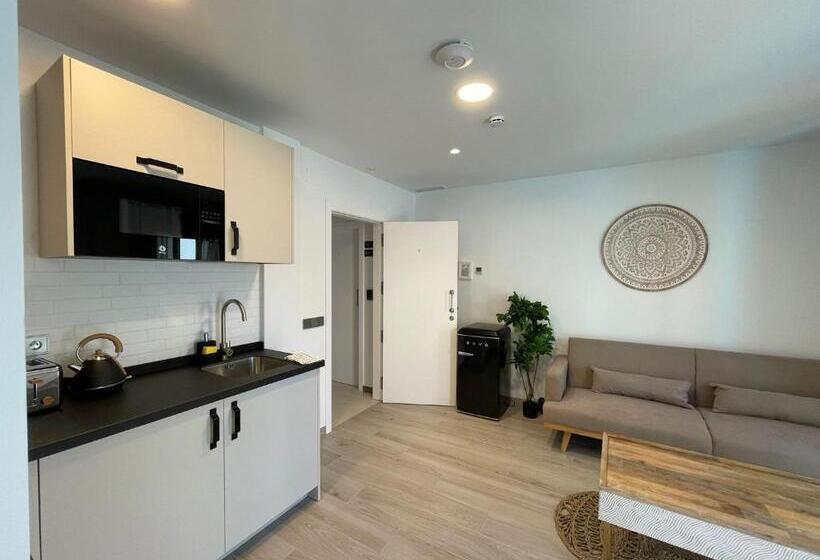 آپارتمان لوکس 1 خوابه, Sentire Marbella   Selecta Apartments By Ixte