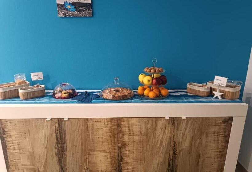 اتاق خانوادگی, Luca S House