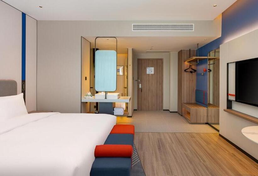 غرفة قياسية سرير كينج لذوى الإحتياجات الخاصة, Holiday Inn Express Haimen City Center, An Ihg