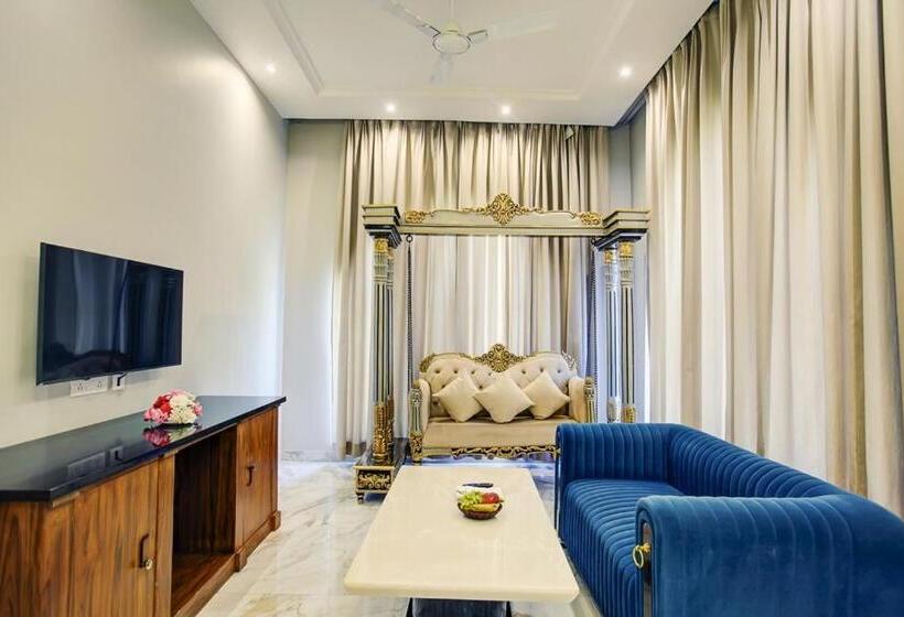 Президентский Люкс, Sarovar Portico Saharanpur