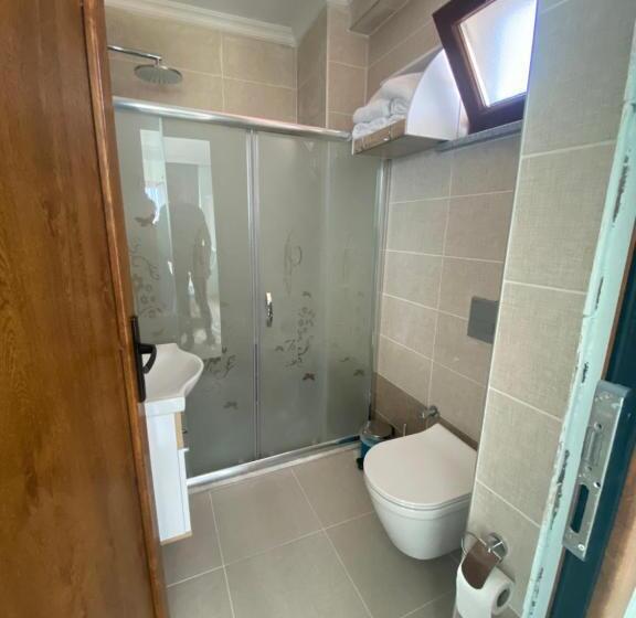 اتاق استاندارد با چشم‌انداز دریا, Geyikli Paris Otel