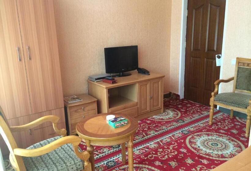 Номер Стандарт, Nairi