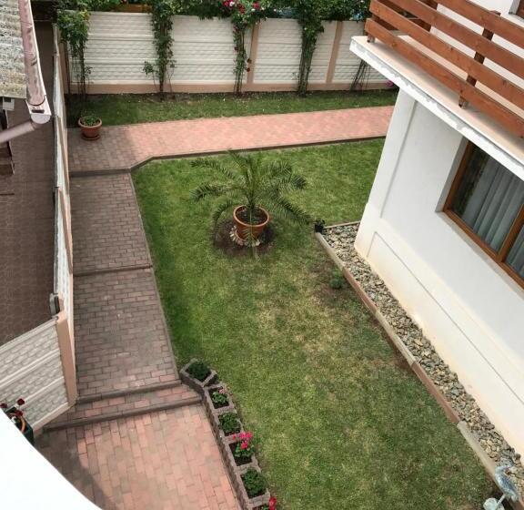 سوییت سوپریور, Mellys Haus