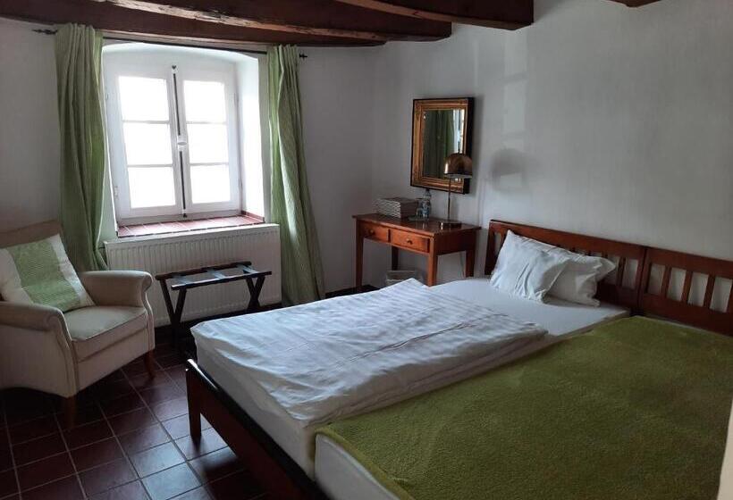 Номер Стандарт, Maternushof