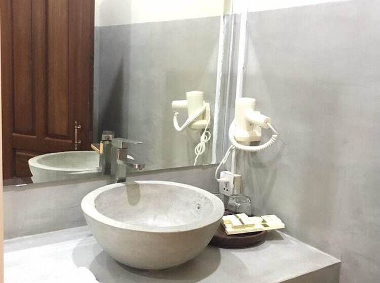 デラックススイート, Chheng Residence