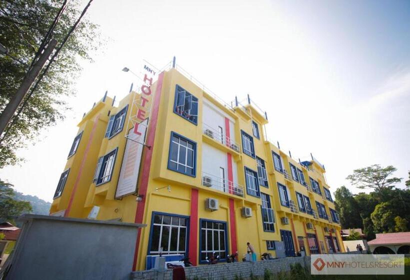 Трехместный Номер Комфорт, Mny Hotel & Resort