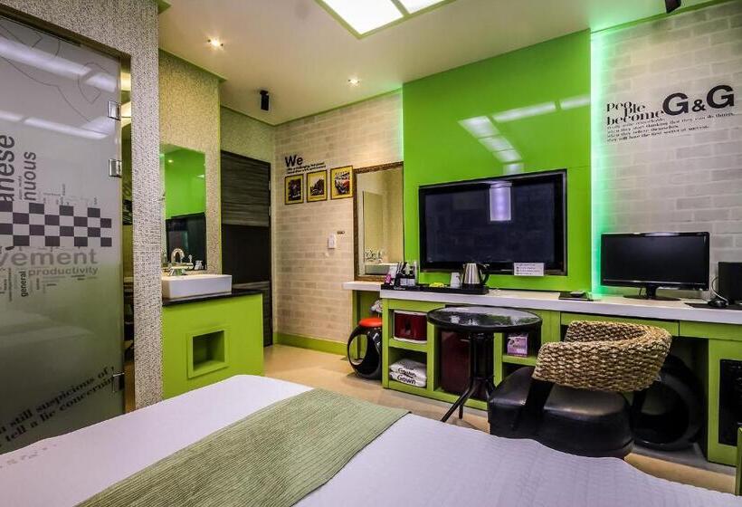 Номер Стандарт с Гидромассажем, Jinju Gng Motel