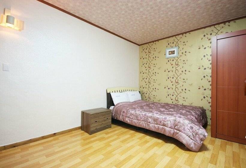 Номер Стандарт, Gurye Charlotte
