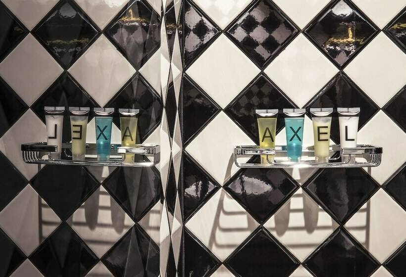 スーペリアールーム, Axel Hotel Madrid  Adults Only