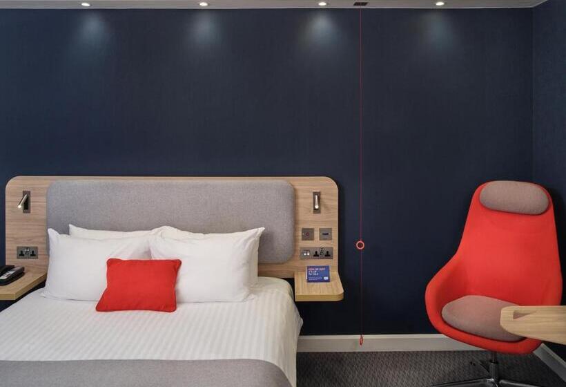Номер Стандарт Адаптированный для Инвалидов, Holiday Inn Express   Birmingham   City Centre, An Ihg