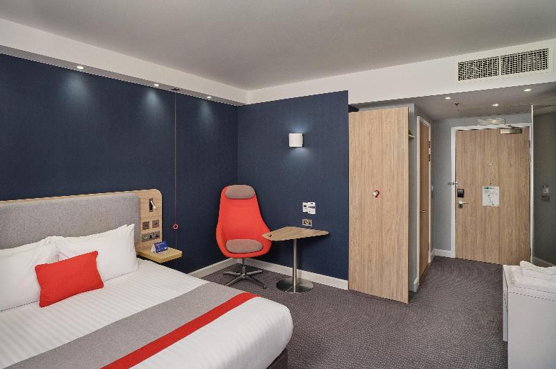 Номер Стандарт Адаптированный для Инвалидов, Holiday Inn Express   Birmingham   City Centre, An Ihg