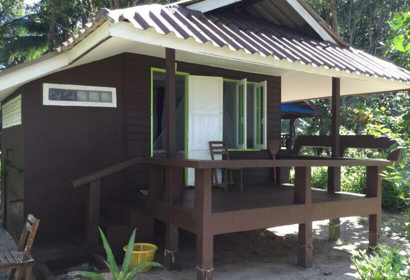 디럭스 룸 바다 전망, Phayam Coconut Beach Resort