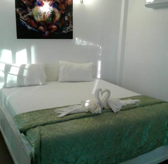 이코노미 룸, Phayam Coconut Beach Resort