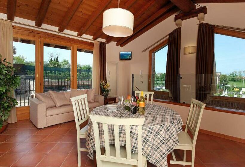 شقة غرفة واحدة مطلة على الحديقة, Residence Borgo Mondragon