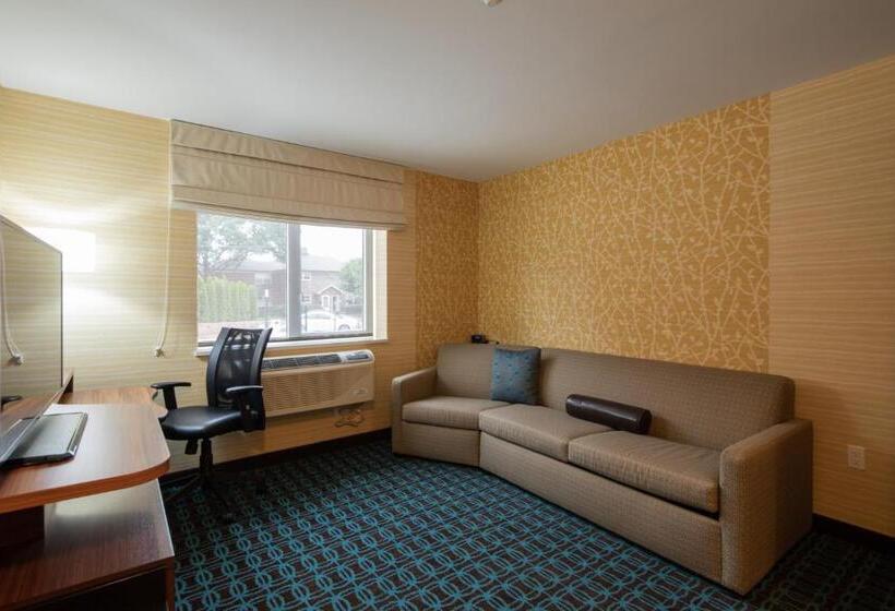 Люкс Кровать Кинг, Fairfield Inn & Suites By Marriott New York Queens/fresh Meadows