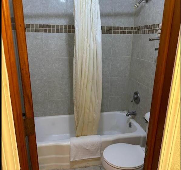 Стандартный Номер Кровать Кинг, Love Hotels Western Holiday At Harlan Lake Ne