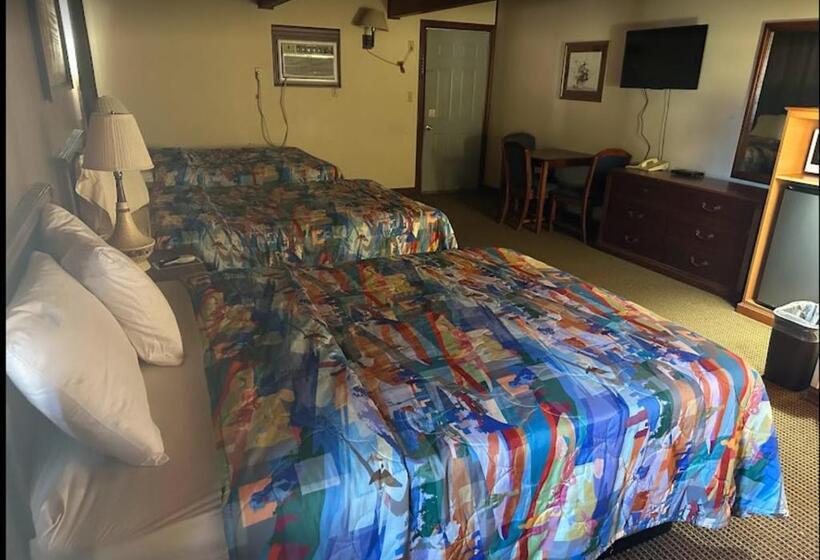 Номер Стандартный Кровать Куин, Love Hotels Western Holiday At Harlan Lake Ne
