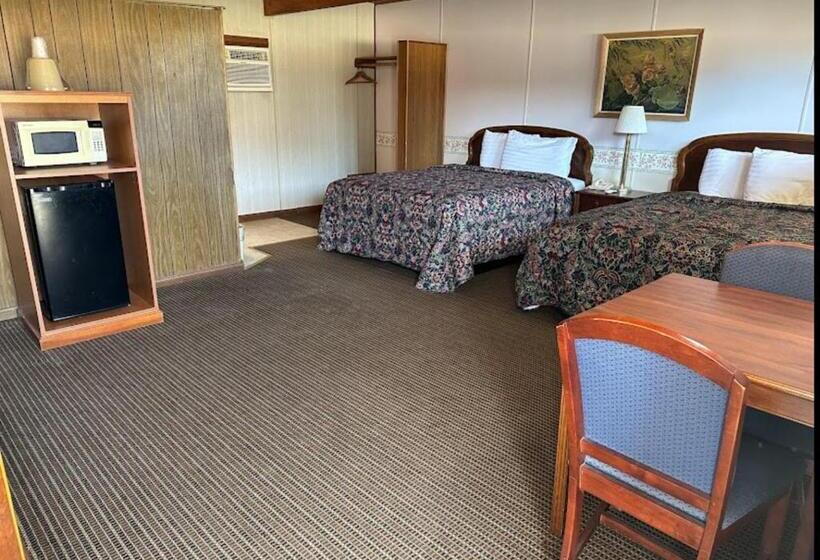 Номер Стандарт 2 Двуспальные Кровати, Love Hotels Western Holiday At Harlan Lake Ne