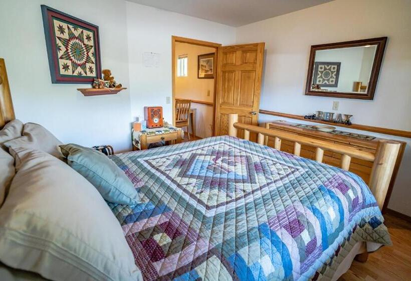 Люкс, Bears Den Alaska Lodging