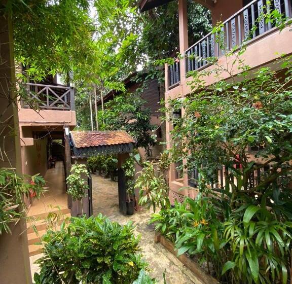 اتاق سوپریور, Ombak Dive Resort Perhentian Island
