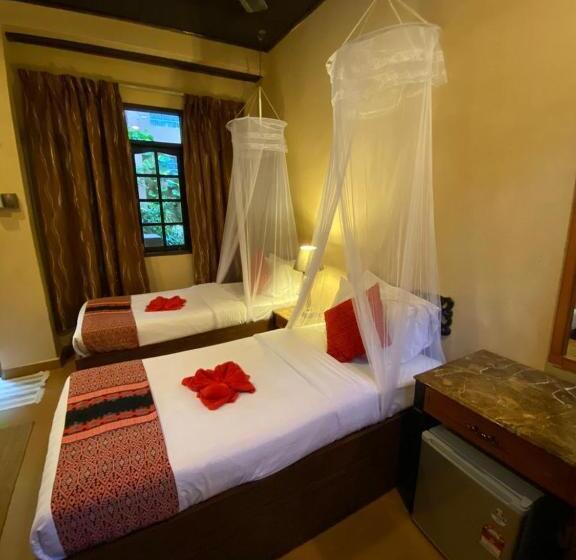 اتاق سوپریور, Ombak Dive Resort Perhentian Island