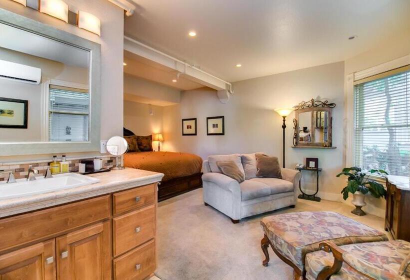 Стандартный Номер Кровать Кинг, Winchester Inn