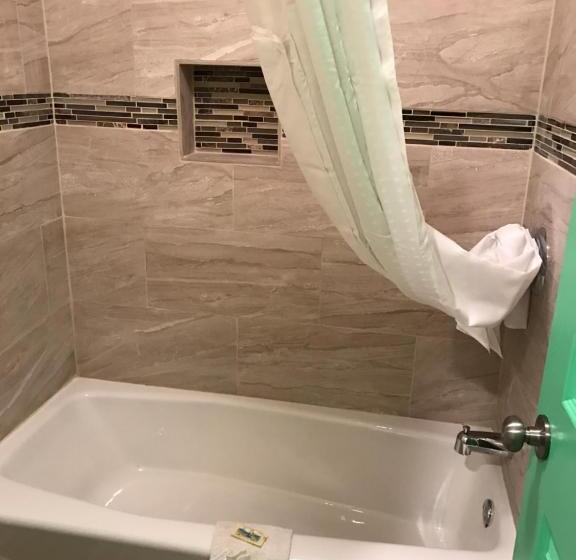 Quarto Estandar, Budget Inn
