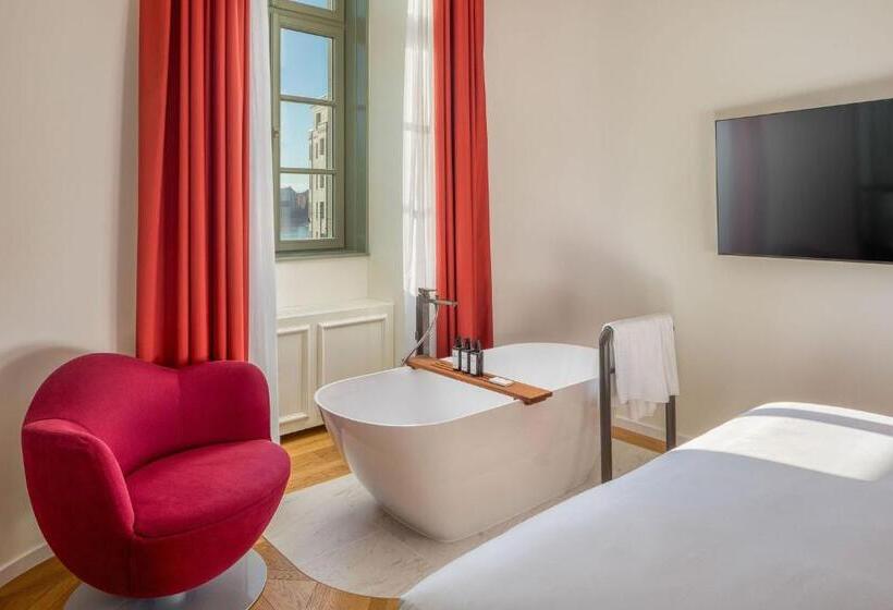 전망 스위트, Kimpton Bem Budapest, An Ihg
