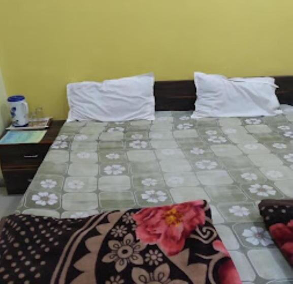 Standard Room, Atithi Galaxy