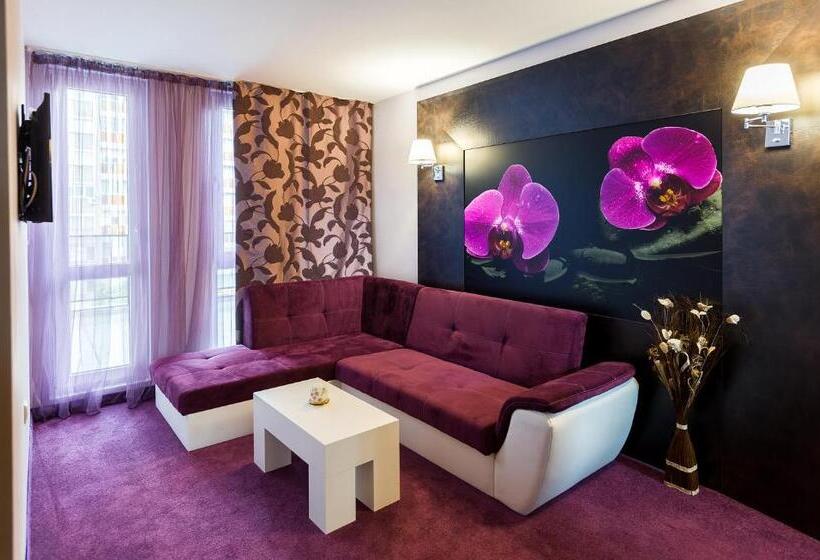 آپارتمان 1 خوابه, Best Boutique