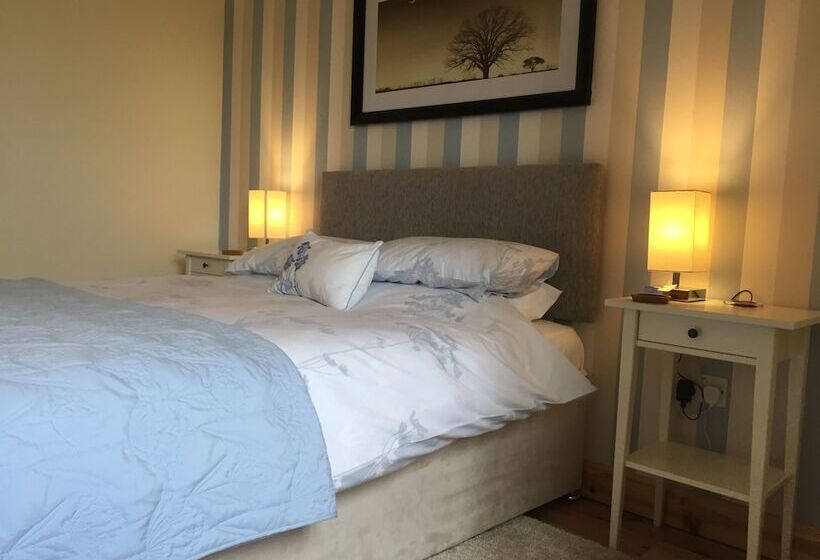 디럭스 룸, Marnic House B&b