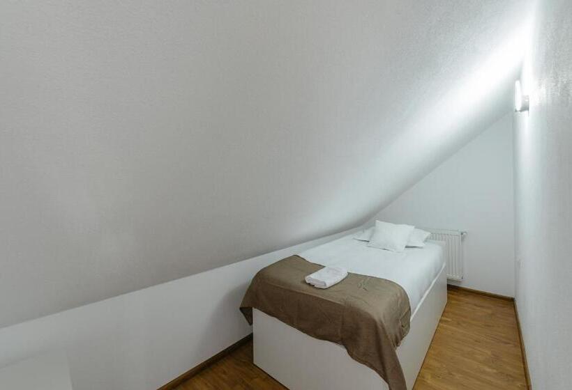 Дом 1 Спальня, Casa Perla Vlădesei