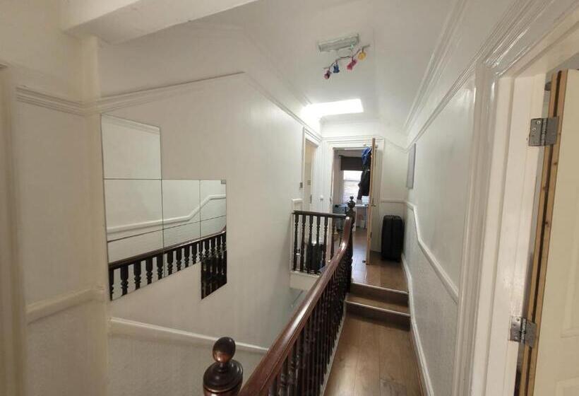 デラックスルーム, Locke & Quay Exclusive Rooms