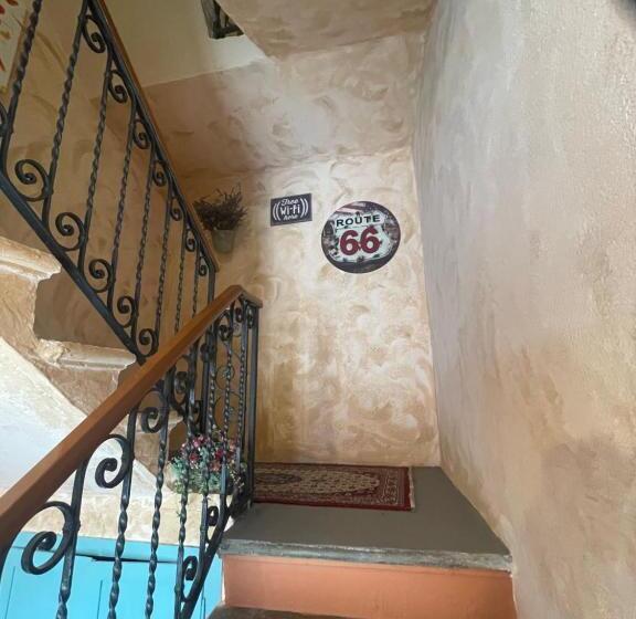 Номер Стандарт, La Porta Rossa