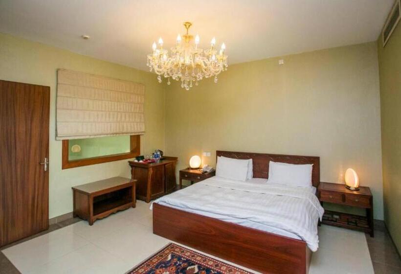 سوییت جونیور, Lagos